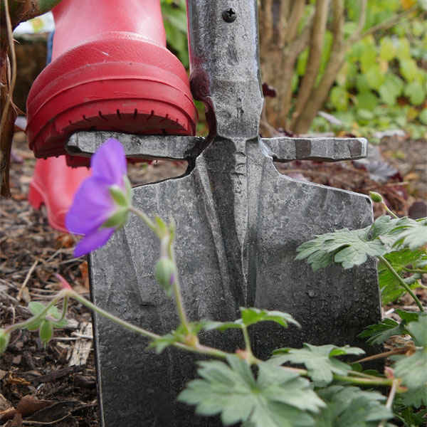FAQ - Welche Schaufel- und Spartenarten gibt es? - Ein Leitfaden für die Gartensaison FAQ - Welche Schaufel- und Spartenarten gibt es? - Ein Leitfaden für die Gartensaison